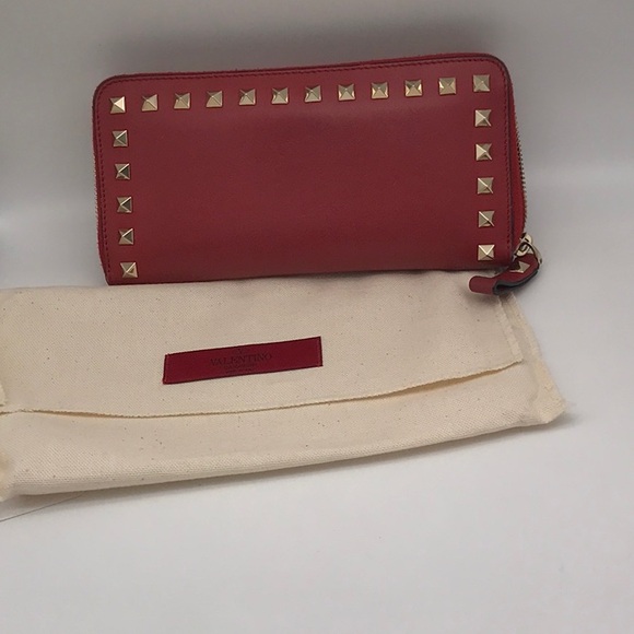 Valentino Garavani Rockstud Continental Leather Wallet. EUC  RED - Picture 16 of 16